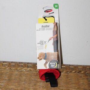 Nite Ize RadDog All-In-One Collar + Leash. Length 36". Red.
